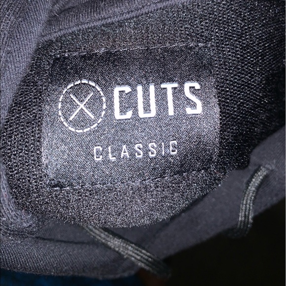 Cuts Classic sweatshirt - Picture 3 of 3